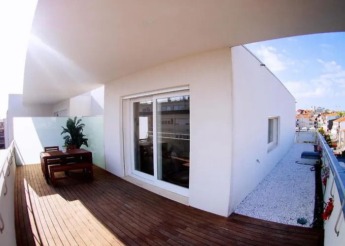 Unique Penthouse Porto Near Livaria Lello - 40M2 Terrace And Free Parking